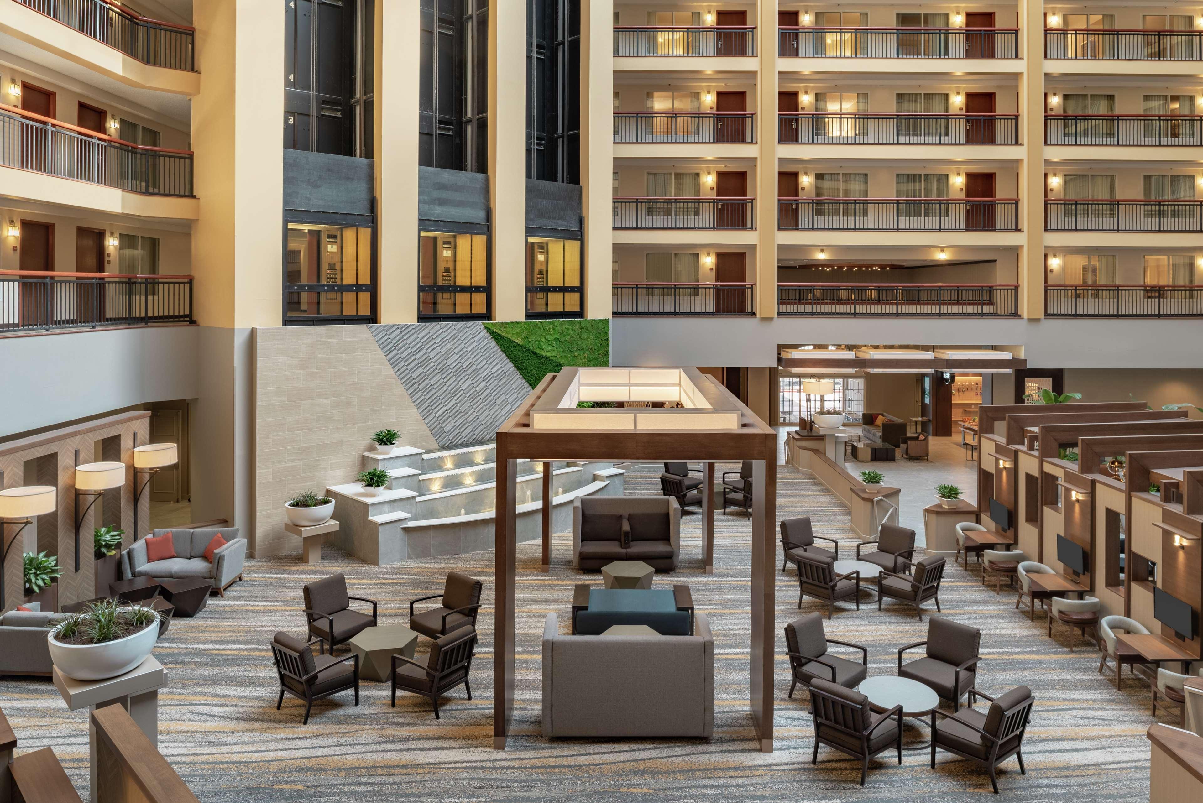 Embassy Suites By Hilton Cleveland Rockside Independence Exterior foto
