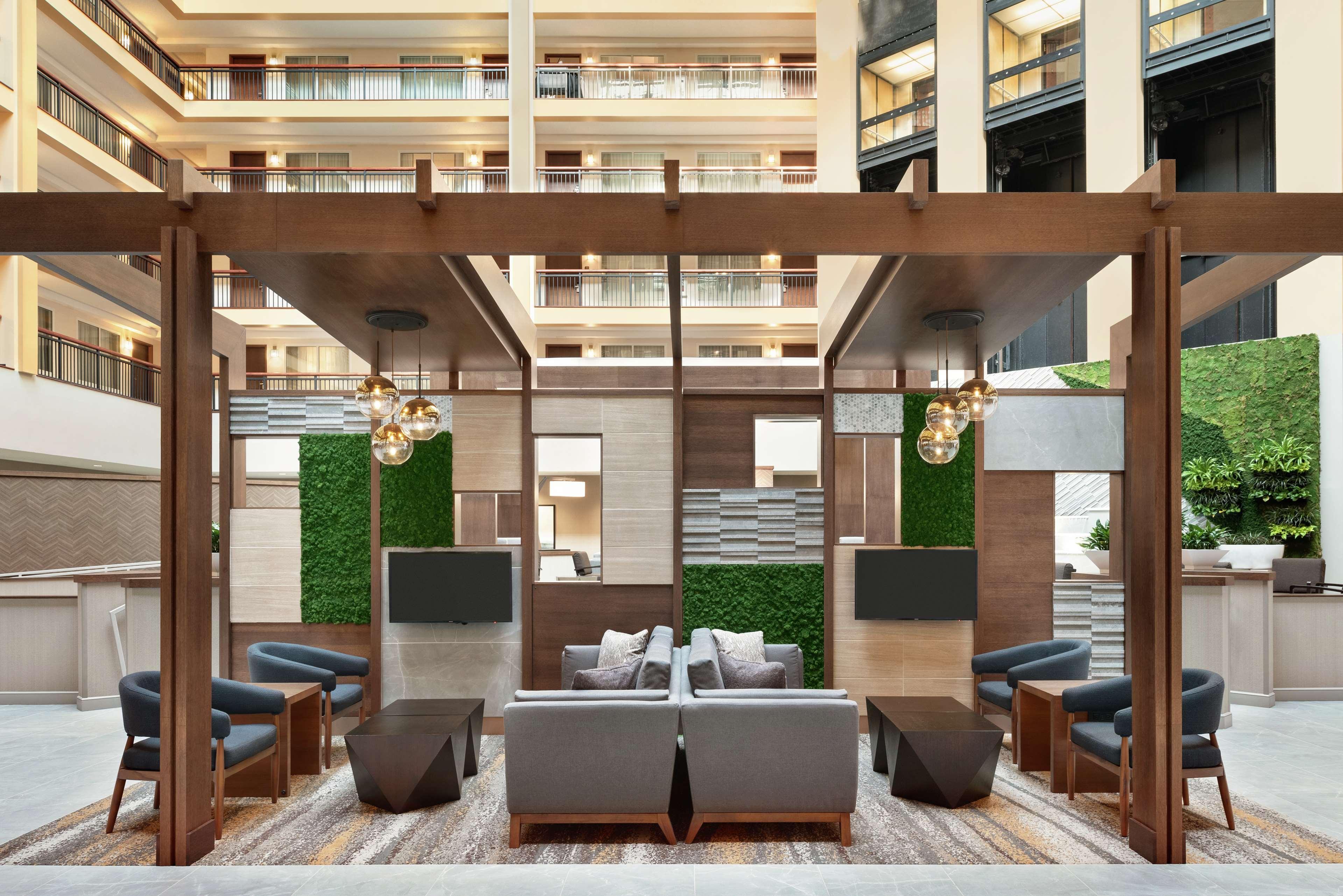 Embassy Suites By Hilton Cleveland Rockside Independence Exterior foto