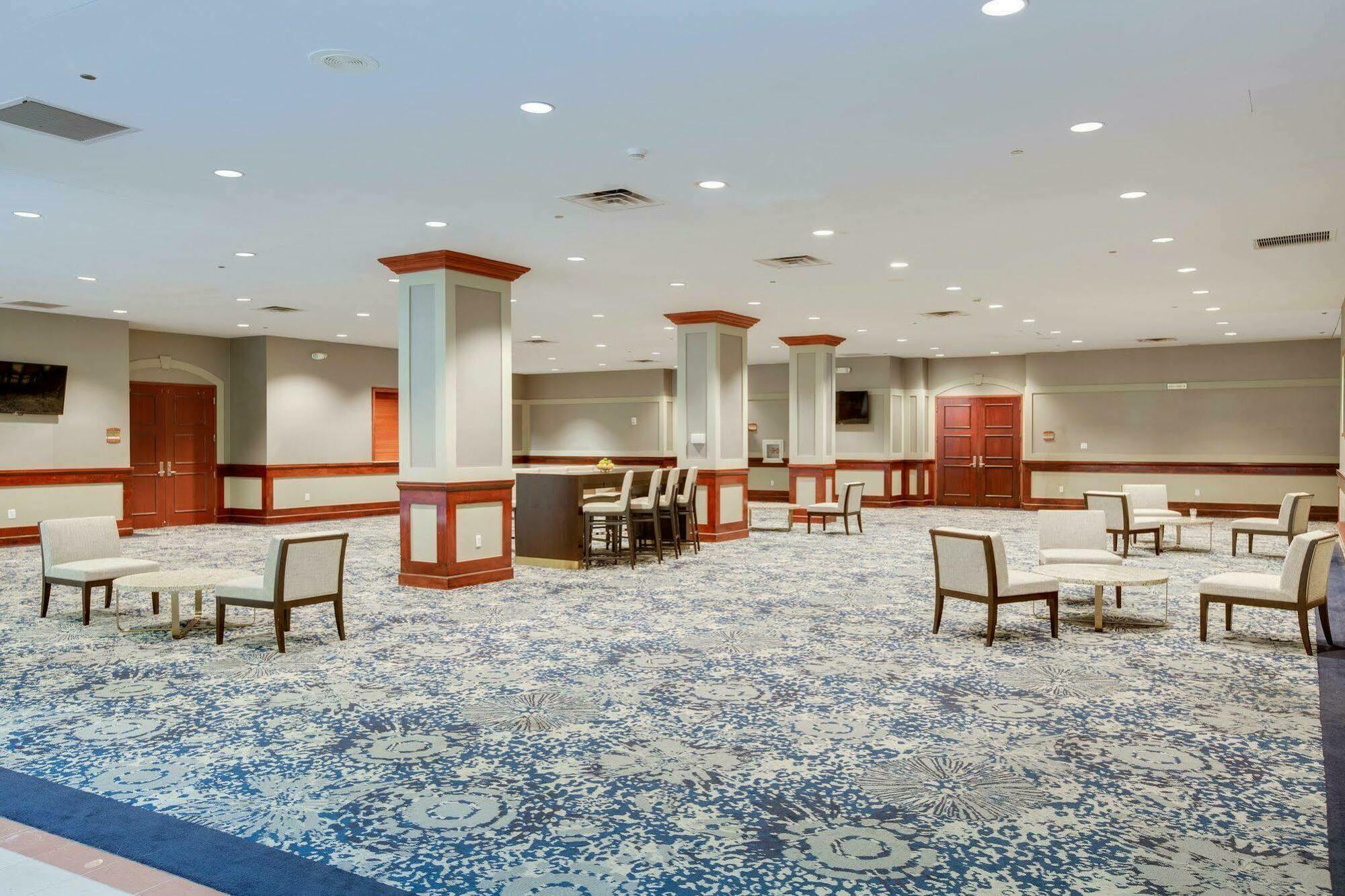 Embassy Suites By Hilton Cleveland Rockside Independence Exterior foto